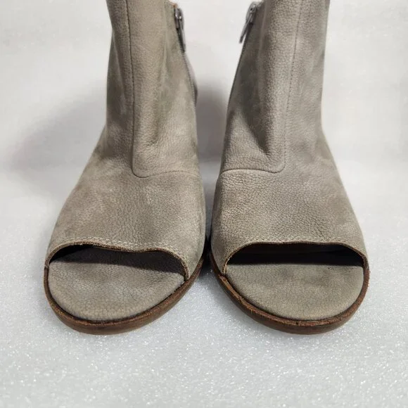 Lucky Brand Gray Leather Kasima Peep Toe Block Heel Booties 8M - Picture 3 of 14